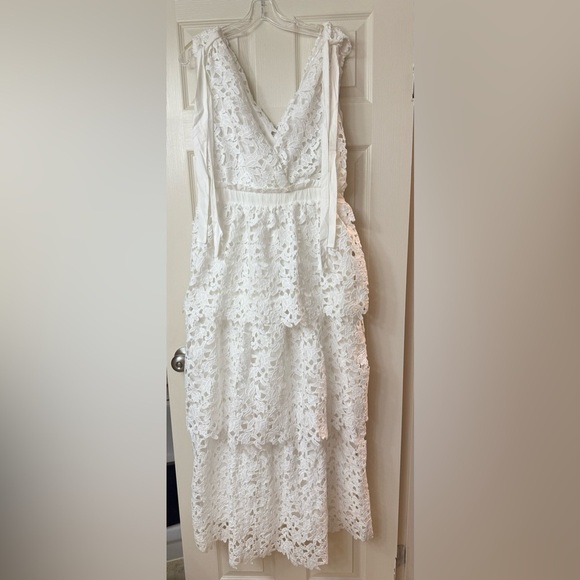Endless Rose White Lace Midi Tiered Dress Size Large L NWOT Revolve - Picture 4 of 9